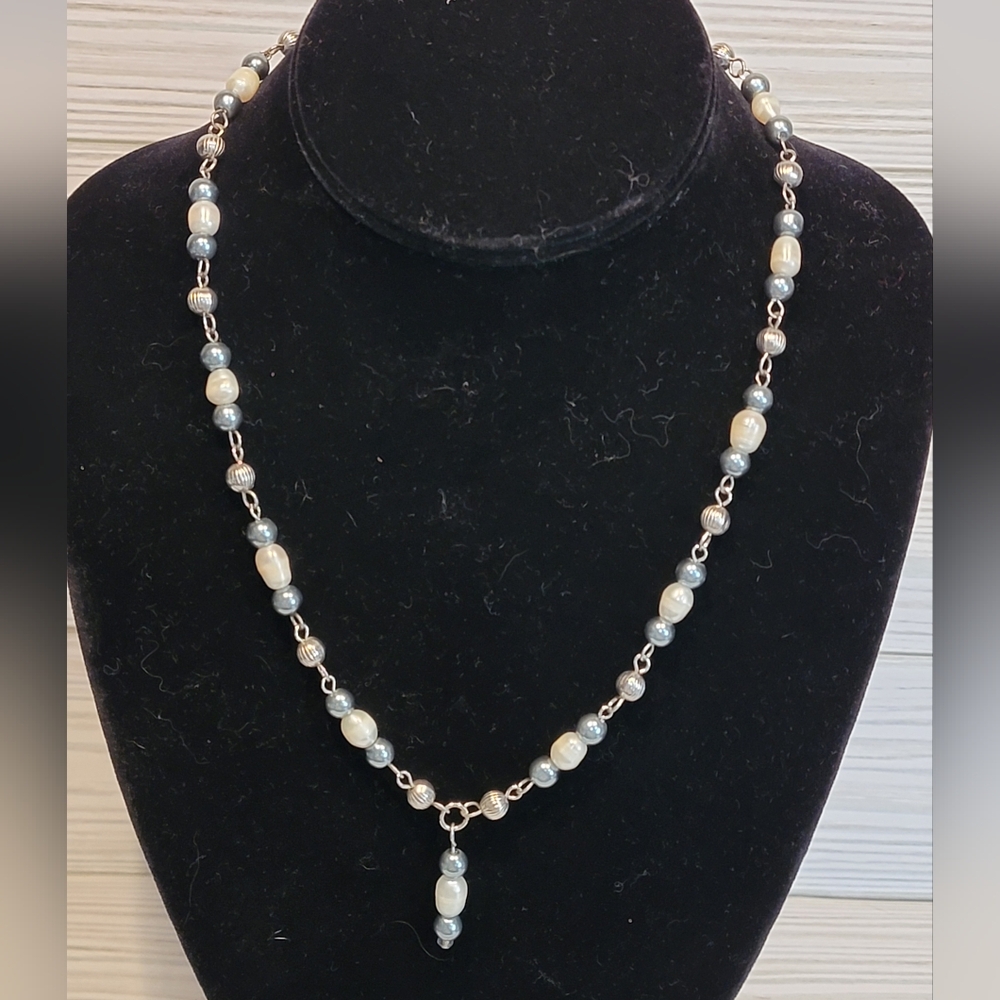 LBVYR Yves Rocher Freshwater Pearl Blue Faux Pearl Y Drop Necklace 18”